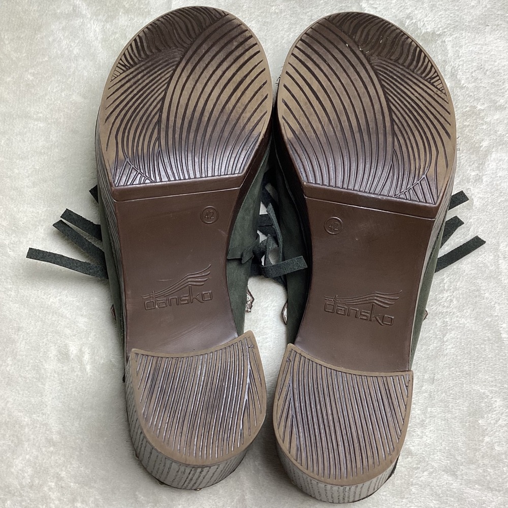 Dansko Maria Olive Green Nubuck Leather Fringe Clog Mules Studded Platform 42 - Picture 9 of 9